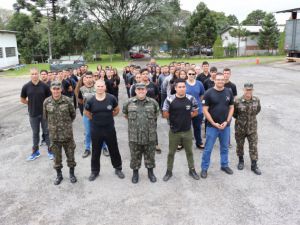 visita escolas - semana do exrcito 13